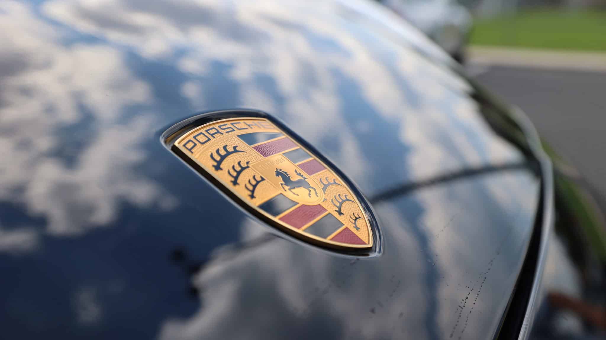 FastGeneva-Cayenne-Montagne-Porsche FastGeneva-Cayenne-Montagne-Porsche